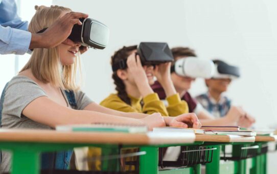 How Virtual Reality Technologies are Revolutionizing STEM Learning